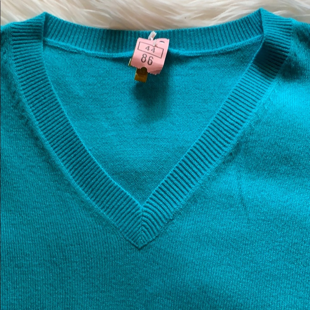 QMack sweater